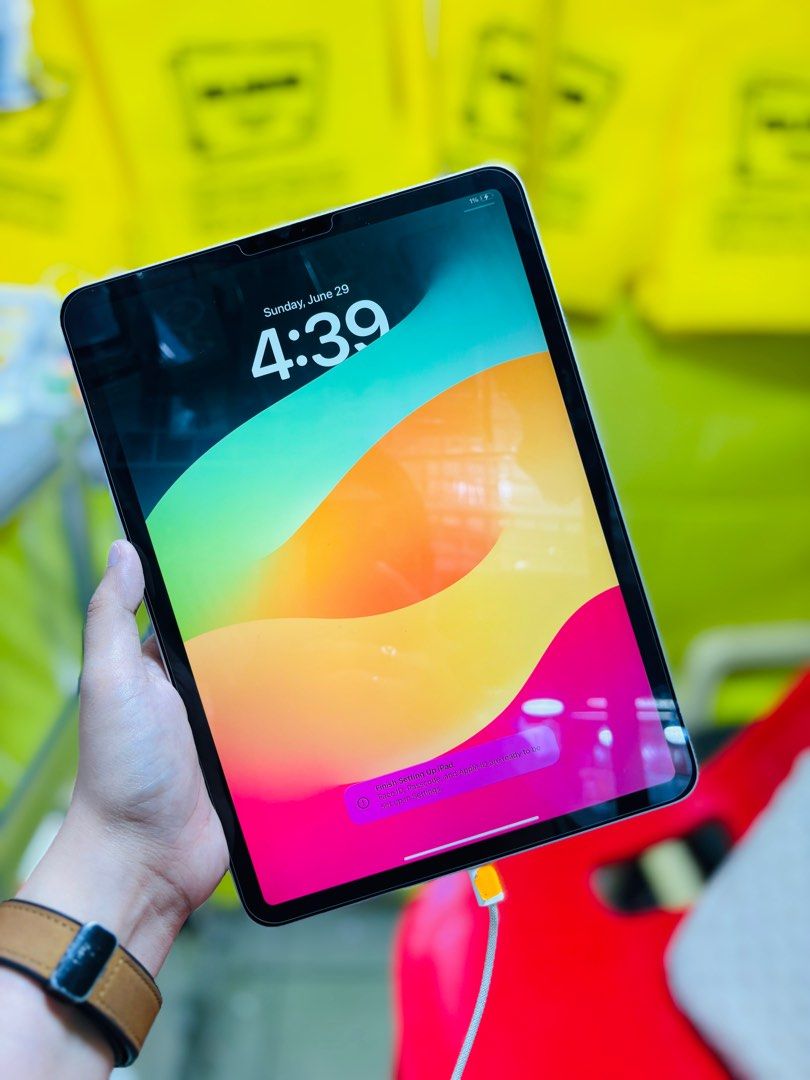 Ipad Pro M1 128GB 11' Wifi only no issues 2021 (Category: iPad) located in San Juan City. Submitted by najihahtelecomshop2018 (Listing ID 1377801306, Image 3). Description: Legit Store | Original unit FOR SALE | TRADE / SWAP ▫️INSTALLMENT thru: 🔸Credit Card (straight / installment) 🔸Ggives / Gcredit + 6% interest 🔸Spay Later + 6% interest (RFS: Buy and Sell any kinds of Gadgets) Description: Ipad Pro M1 128GB 11' inch Wifi only No hidden Issue