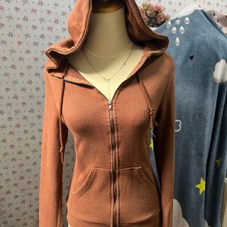 (Kategori: ) berada di . Dikirim oleh twicewear (ID iklan 1377833960, Gambar 1). Deskripsi: .