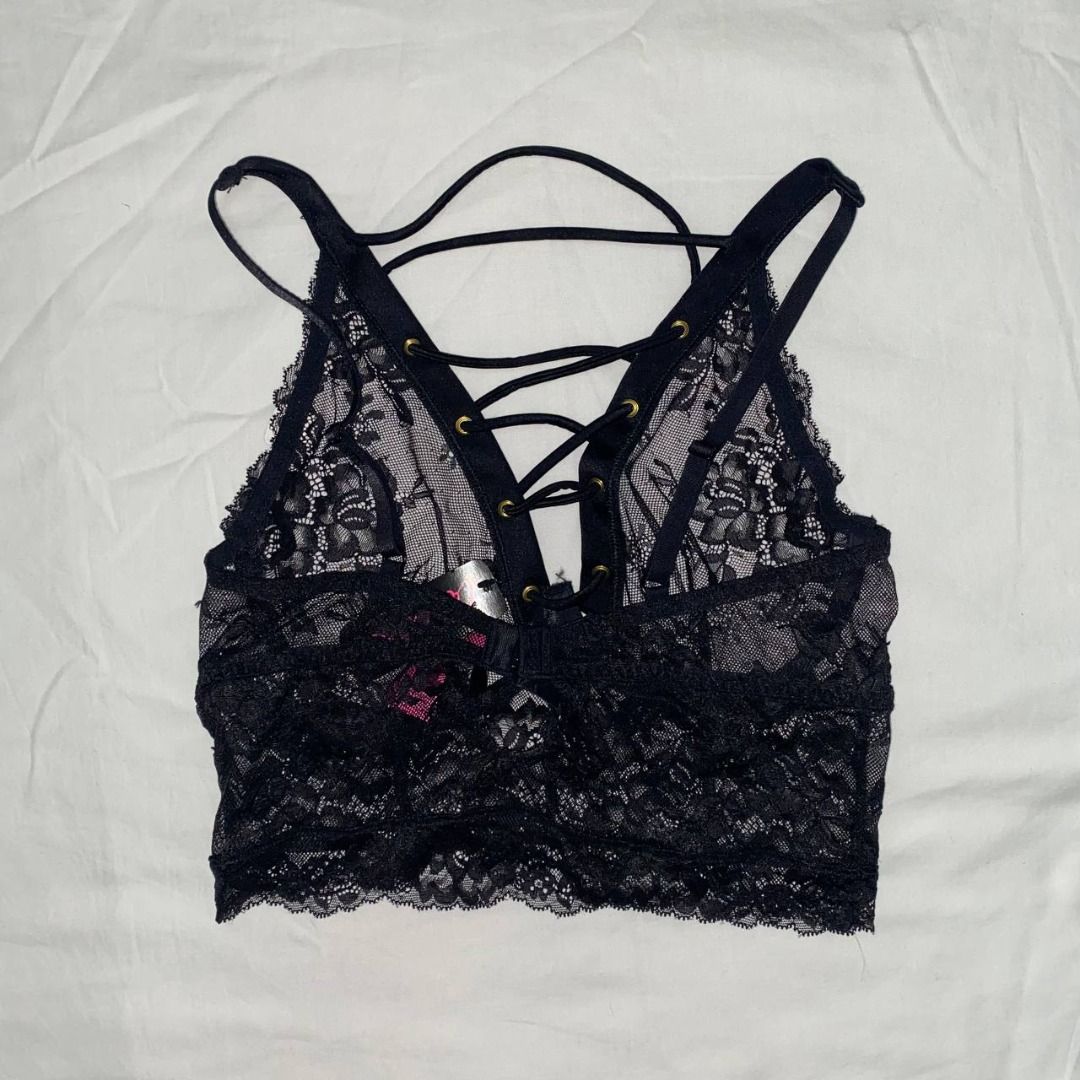 la senza black lace lingerie set (bra corset thong gstring panty underwear) (Category: New Undergarments & Loungewear) located in Singapore. Submitted by areyousunjae (Listing ID 1377912595, Image 3). Description: disclaimer! selling this for my cousin, will not be entertaining any creeps and weird requests. your purpose of buy will not be questioned, so let's respect each other's boundaries. brand new! tags are still intact for both pieces as se