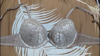 (Kategori: ) berada di . Dikirim oleh naarapreloved (ID iklan 1377876150, Gambar 1). Deskripsi: .