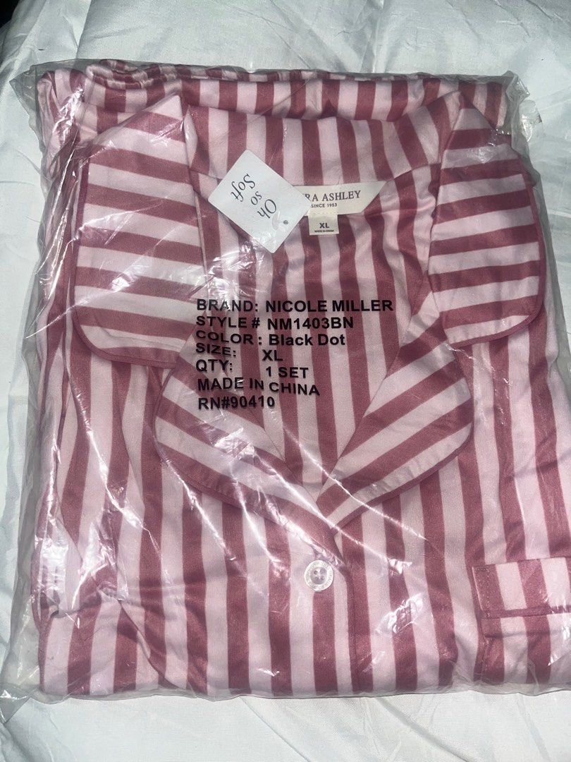 Laura Ashley & Juicy Couture (Category: Undergarments & Loungewear) located in Makati City. Submitted by patricisabel (Listing ID 1377931577, Image 3). Description: Laura Ashley & Juicy Couture Adult Sleepwear • Cotton • Super soft fabric! • Runs big Note: Please manage your expectations as these are factory excess. .