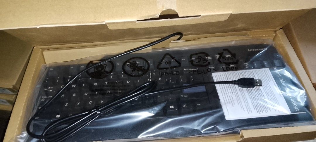 Lenovo keyboard (Category: Computer Keyboard) located in Manila. Submitted by borbelynan79017 (Listing ID 1377866533, Image 2). Description: pm for more details🙂.
