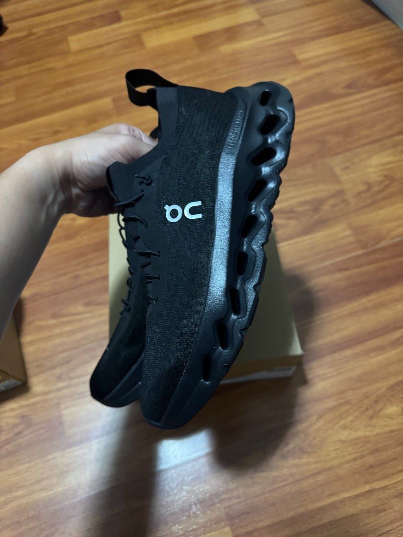 LOEWE x ON Cloudtilt (Category: Sneakers) located in Manila. Submitted by nix1203 (Listing ID 1377815189, Image 3). Description: For sale Loewe x CloudTilt 1.0 Black Size: 41 fits 8.5us mens (9.5W) Condition: Brandnew complete with box Price: P32,500 only.