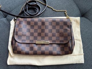 (Category: ) located in . Submitted by lxyiyi (Listing ID 1377908429, Image 1). Description: .