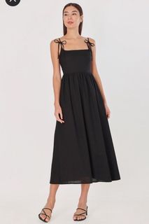 (Category: ) located in . Submitted by rainingapparels (Listing ID 1377915948, Image 1). Description: .