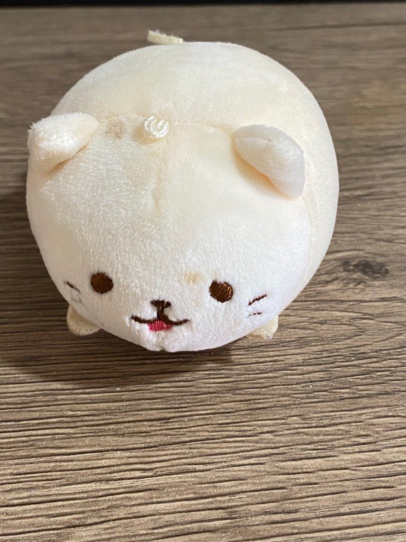 mini beige cat plush (Category: Plushies & Soft Toys) located in Manila. Submitted by mintchocch (Listing ID 1377811857, Image 1). Description: tingi, onhand good condi unless stated no refunds/cancellation small patch of dirt near the eye.
