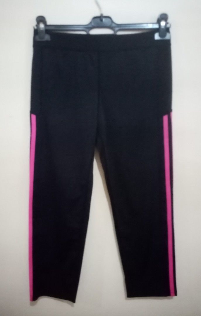 ‼️FREE Tracked Mail‼️Brand New Girl's Black Leggings-Tights with Pink Side Stripes - XL (Category: Babies & Kids Fashion) located in Singapore. Submitted by masitah_ (Listing ID 1377778377, Image 1). Description: ‼️FREE Tracked Mail‼️ ❌ SELF COLLECT ❌ Refund / Exchange - Never Fashion leggings tights - Black with pink side stripes - Size: XL - Material: 35% cotton, 65% polyester - Made in China - Suitable for workouts and casual wear (Tag Size XL