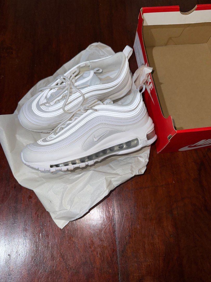 Nike Air Max 97 Triple White, Fesyen Wanita, Sepatu di Carousell