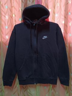 (Category: ) located in . Submitted by ea_wear (Listing ID 1377767387, Image 1). Description: .