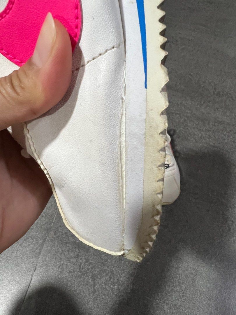 Original Nike Cortez (Category: Sneakers) located in Cavite. Submitted by jembc (Listing ID 1372757024, Image 3). Description: Original Nike Cortez Bought in Nike store Kids size but can fit to womens Size: US 6Y (24cm) No box Flaws: slightly sole separation and small leather peeling in front (can still repair/glued) Please manage your expectations Payment first basis .