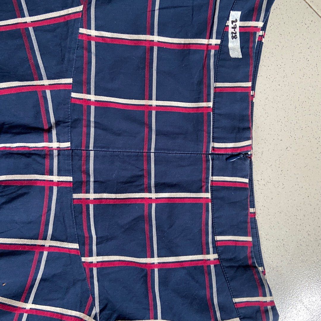 Plaid Mermaid Skirt (Category: Skirts) located in Cebu City. Submitted by declutteringgstufff (Listing ID 1377846122, Image 3). Description: Price: Php 100 Size: 27-28 Length: 15in - has lining - material is like cotton very breathable and presko - zip back closure PM if interested. Available for meet-up/shipping..