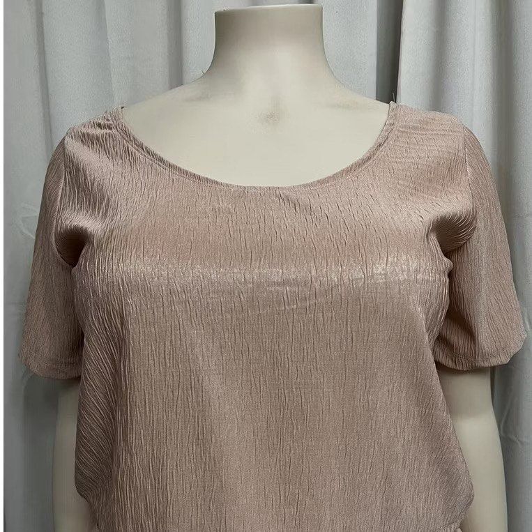 Plus size terno (Category: Sets or Coordinates) located in Manila. Submitted by janinehadi35998 (Listing ID 1377918007, Image 3). Description: Plus size terno fit upto 4XL (stretchy) Mocha color available & black color.
