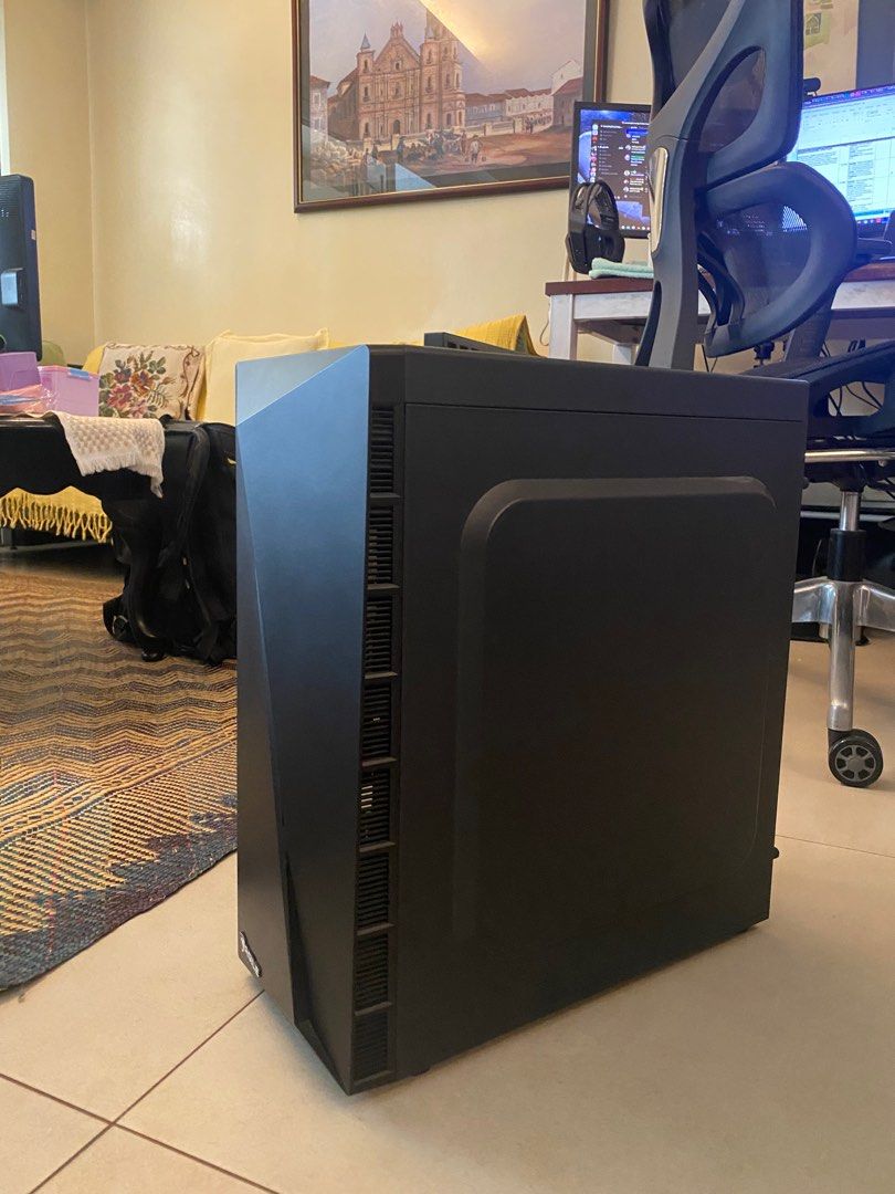 Powerlogic Turdus ATX midtower PC Case (Category: Computer Parts) located in Pasig City. Submitted by knick_rae (Listing ID 1377768130, Image 3). Description: Model: TURDUS Material: Tempered Glass Steel Plate Chassis Structure: Micro ATX / ATX Mobo Compatible: ATX / M-ATX / ITX Color classification: Black With light strip in front I/O Panels: USB 1.1*2 + USB3.0*1 + HD Audio Front: 2*12cm Rear: 1*12cm Top: 2*12cm Netweight: 3.79kg Retail price 16