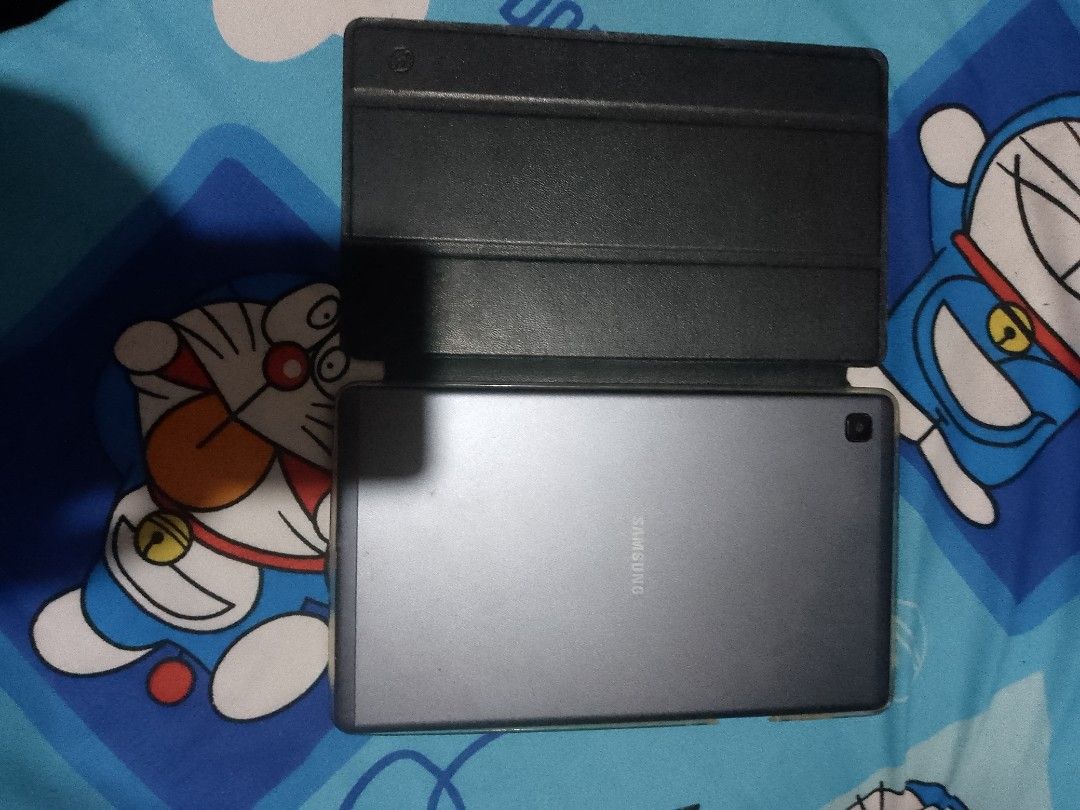 Samsung Galaxy 7 Tablet (Category: Android) located in Manila. Submitted by davidtaban01531 (Listing ID 1377901268, Image 2). Description: SAMSUNG GALAXY 7 TAB WALANG ISSUE BALE IBENENTA KO NA PO KASI DI KO GAANO GINAGAMIT NKATAGO LANG ISANG BESES KO LNG NGAMIT TO FOR MOVIE KASI MAY ANDROID PHONE NKO PM ME DIRECTLY GOOD FOR STUDENTS MERON NG CASE WALANG CHARGER.
