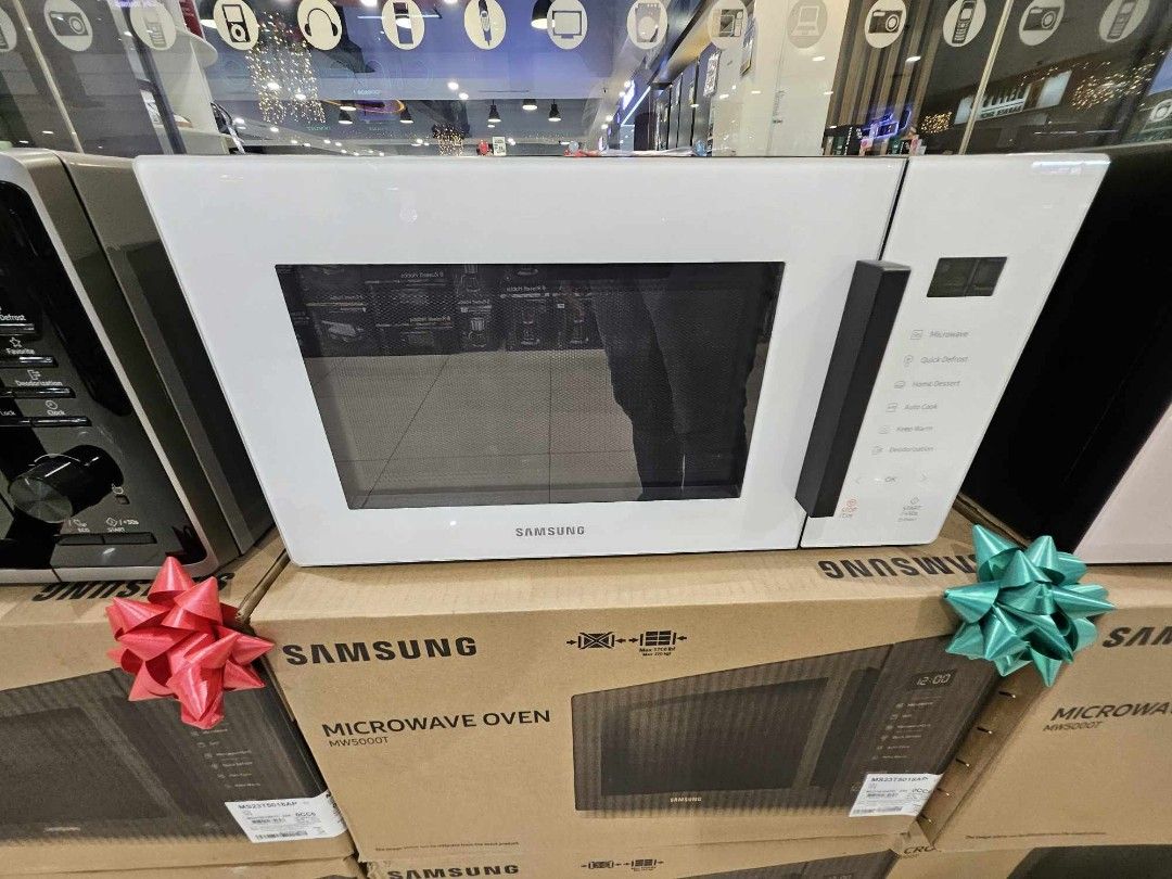 SAMSUNG MICROWAVE OVEN, BESPOKE AND STYLISH DESIGN (Category: Ovens & Toasters) located in Manila. Submitted by chuck_claros (Listing ID 1377942435, Image 2). Description: SAMSUNG MICROWAVE OVEN (BESPOKE AND STYLISH DESIGN) ☑️BRAND NEW FACTORY SEALED UNIT WITH OFFICIAL SALES INVOICE AND WARRANTY 🔻SALE!!! SALE!!! SALE!!!🔻 🔻!!! DISCOUNTED PRICE !!!🔻 ◽(MODEL NO.) 23 LITERS - MS23K3513AW - SALE PRICE - 5,190 23 LITERS - MS23K3515AS - SALE PRICE -