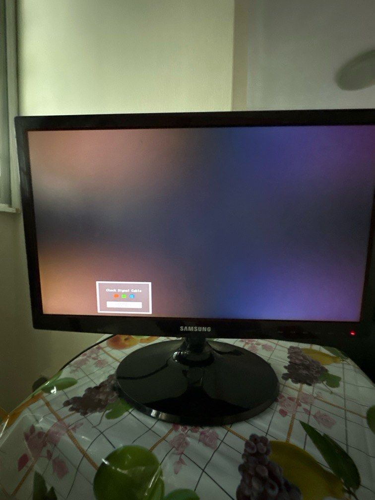 Samsung S22B350T - LED monitor - 21.5" (Category: Monitor Screens) located in Singapore. Submitted by mega0884 (Listing ID 1377850573, Image 2). Description: Product Description: Samsung - LED monitor Device Type : LED-backlit LCD monitor - 21.5” Input Connectors: HDMI, VGA. Colour Support : 16.7 million colours. Native Resolution :1920 × 1080 at 60 Hz. Aspect Ratio: Widescreen - 16:9. Dimensions (WxD×H): 51 cm × 19.5 cm x 39.8 cm - with stand. W