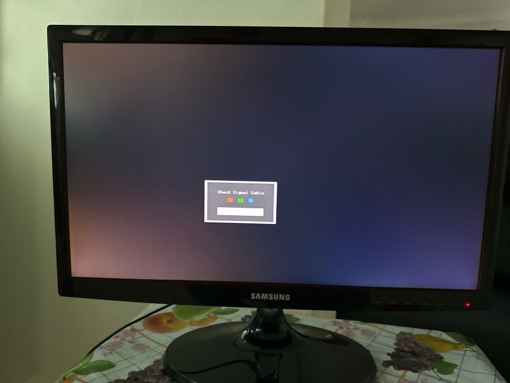Samsung S22B350T - LED monitor - 21.5" (Category: Monitor Screens) located in Singapore. Submitted by mega0884 (Listing ID 1377850573, Image 1). Description: Product Description: Samsung - LED monitor Device Type : LED-backlit LCD monitor - 21.5” Input Connectors: HDMI, VGA. Colour Support : 16.7 million colours. Native Resolution :1920 × 1080 at 60 Hz. Aspect Ratio: Widescreen - 16:9. Dimensions (WxD×H): 51 cm × 19.5 cm x 39.8 cm - with stand. W