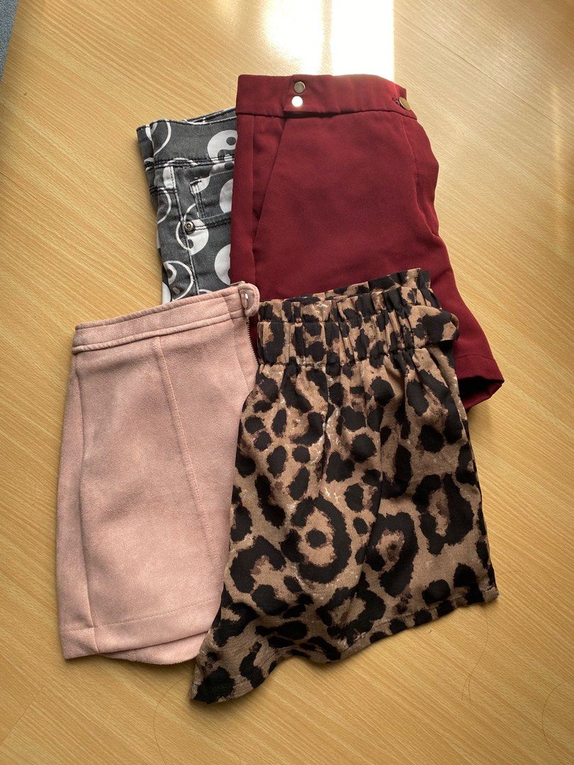 Shorts Bundle Bershka other brands (Category: Shorts) located in Quezon City. Submitted by Locker101 (Listing ID 1377802019, Image 1). Description: Individual price Bershka size S P200 Cosmic (black and White) Size Small P100 Maroon Size S P100 Shein M (fits small too) P150.