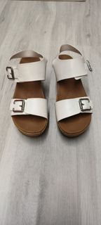 (Kategori: ) berada di . Dikirim oleh rh_stuffs (ID iklan 1377942530, Gambar 1). Deskripsi: .