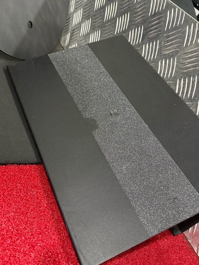 Squatmax with Row Pad and Hip Thrust Pin/Slantboard(Negotiable) (Category: Other Sports Equipment and Supplies) located in Singapore. Submitted by dreilopez (Listing ID 1377835793, Image 3). Description: Props included; 1. Please arrange own delivery 2.Negotiable, please send your offer..