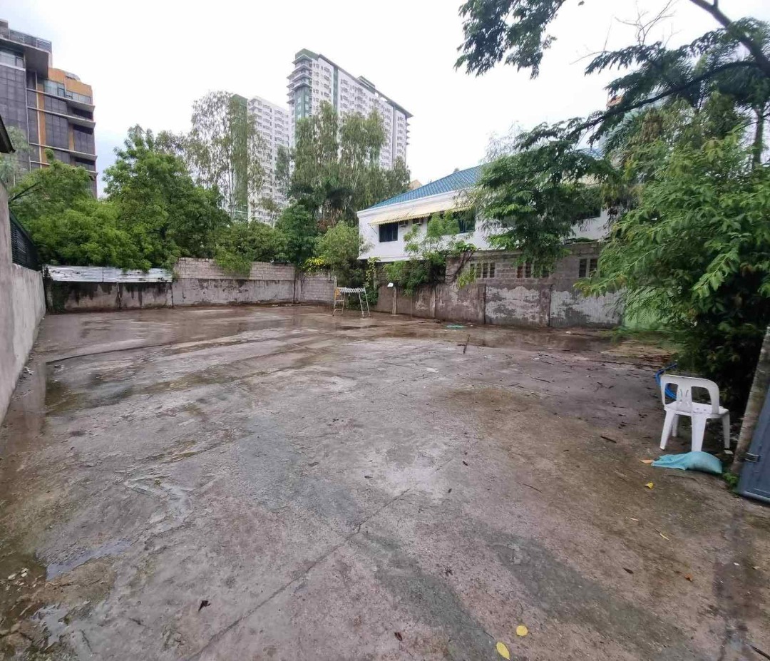 (Category: ) located in . Submitted by tin_ajtbrokerage (Listing ID 1325191315, Image 1). Description: .