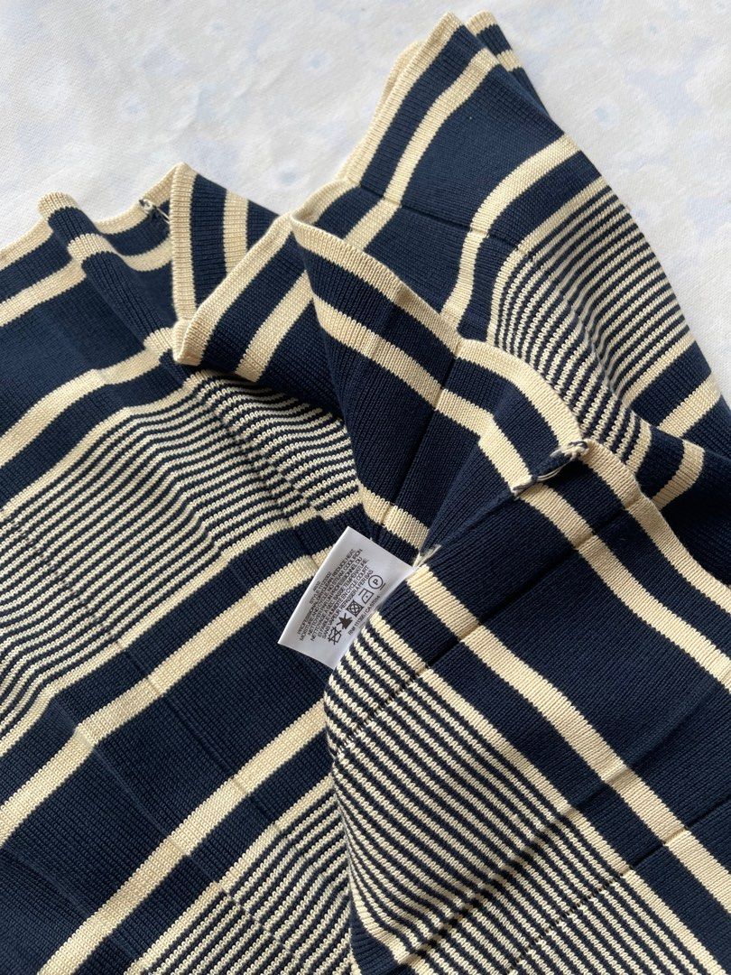 Tory Burch pleated skirt 女裝 褲＆半截裙 裙 Carousell