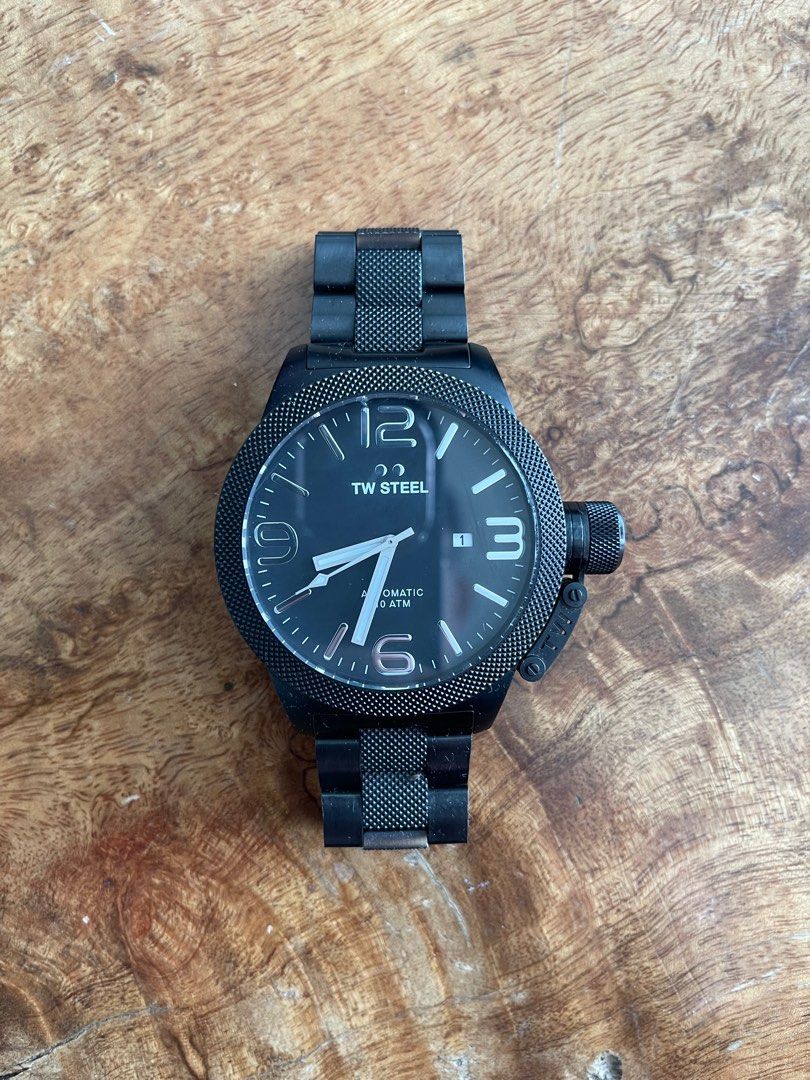 TW Steel Automatic Watch (Category: Men's Watches) located in Quezon City. Submitted by 30somethingtreasures (Listing ID 1377788603, Image 2). Description: TW STEEL CB216 all-black automatic canteen NH35 Movement Reinforced mineral crystal with sapphire layer Crowncap attached to case 316L Stainless Steel Not available locally Watch only Barely used. Switched to Apple Watch I have many more watches for sale. Check profile.