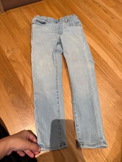(Category: ) located in . Submitted by ms.lilo (Listing ID 1377869295, Image 1). Description: .