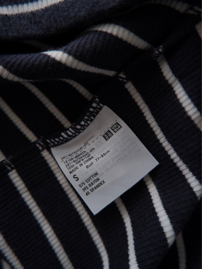 Uniqlo Stripped Shirt (Category: Shirts) located in Manila. Submitted by elis_13 (Listing ID 1377848189, Image 3). Description: Uniqlo Stripped Shirt Fits XS-S .