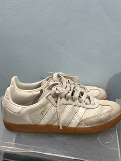 (Category: ) located in . Submitted by nikibejeweled (Listing ID 1377896946, Image 1). Description: .