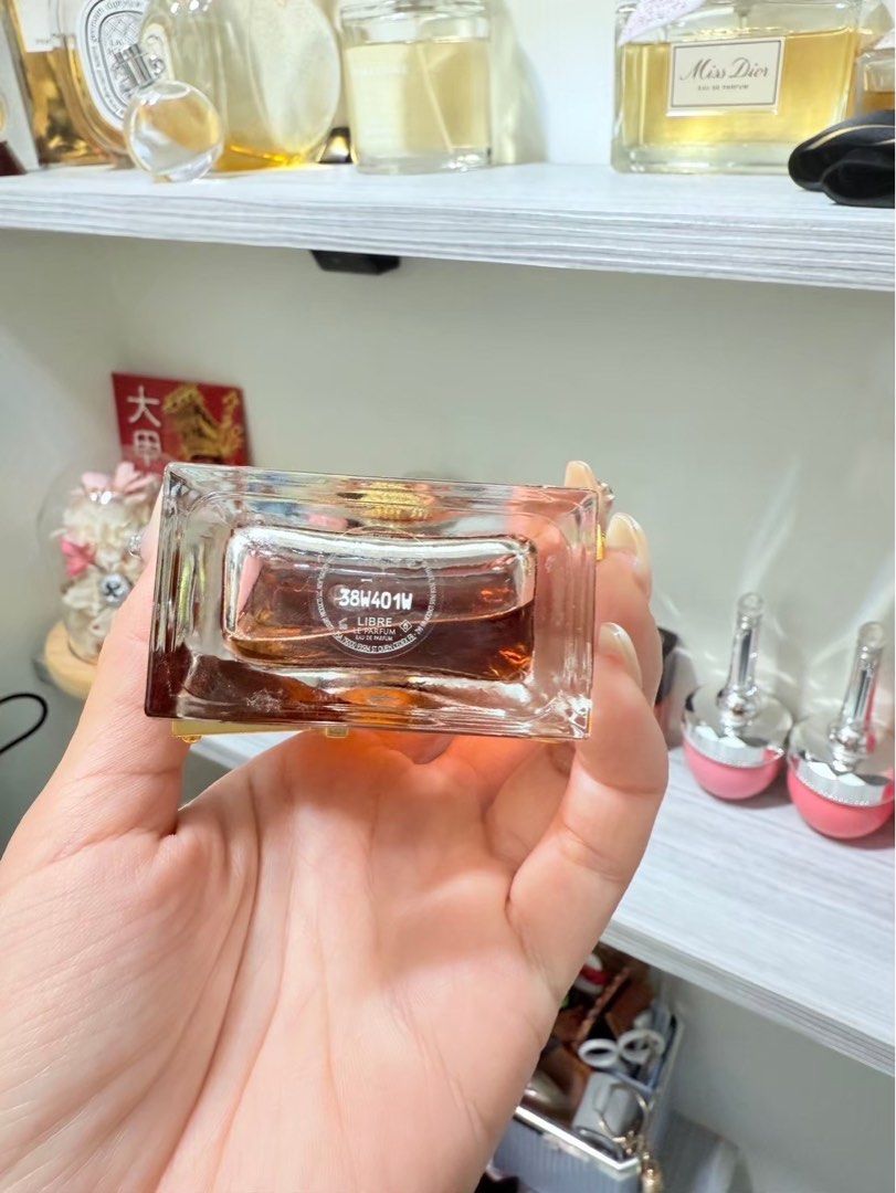 由 angelbabyy (刊登 ID 1377864794，圖片 2) 提交，位於 高雄市 (Kaohsiung) 的 Ysl香精 (類別：香水、體香劑)，說明：。