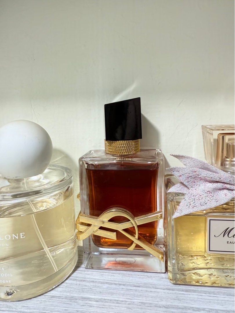 由 angelbabyy (刊登 ID 1377864794，圖片 1) 提交，位於 高雄市 (Kaohsiung) 的 Ysl香精 (類別：香水、體香劑)，說明：。