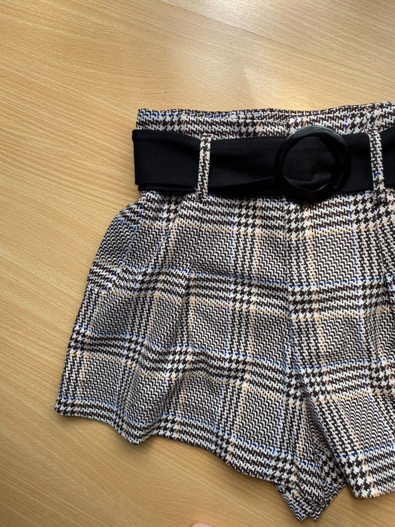 Zara Check Tweed Shorts (Category: Shorts) located in Quezon City. Submitted by Locker101 (Listing ID 1377890382, Image 1). Description: 100% authentic Zara Comes with Free Belt (not Zara).