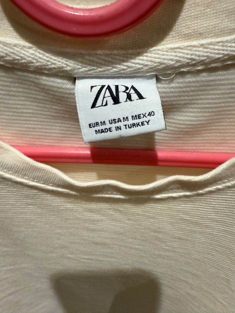 Zara Cream Shirt (Category: Tshirts & Polo Shirts ) located in Quezon City. Submitted by pathdz (Listing ID 1377778008, Image 3). Description: Size: Medium Color: Cream.
