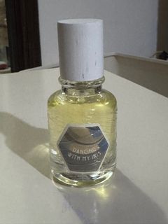 （分類：）位於 。 由 lazyboy22 提交（商品編號 1372867548，圖片 1）。簡介： 。