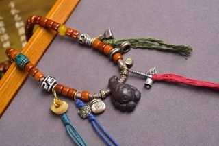 (分類:)位於 。 由 dzibeadspowerfullhk 提交(商品編號 1372919055,圖片 1)。簡介: 。