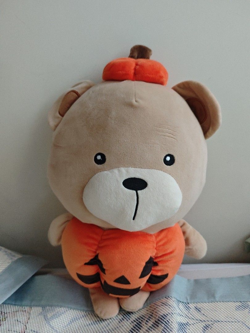 公仔 （分類：絨毛玩具）位於 Hong Kong。 由 minnie_mic 提交（商品編號 1372906222，圖片 6）。簡介： 米奇老鼠10 布甸狗20 忠犬30 海綿寶寶40 海洋公園萬聖節南瓜公仔40 可選擇順豐到付。