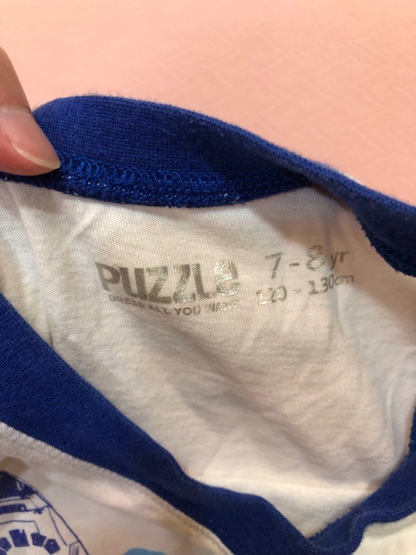 由 zoe5858 (刊登 ID 1372973722，圖片 2) 提交，位於 桃園市 (Taoyuan) 的 男童白上衣 (類別：嬰兒及兒童流行時尚)，說明：有棉洗感、有污（如圖），適穿身高120~130公分（如圖）。