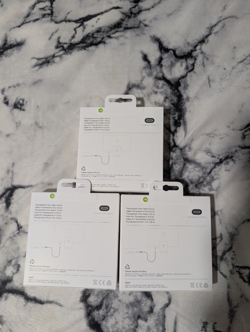 Apple Thunderbolt 4 Pro Cable (1.8m)63208333359875111
