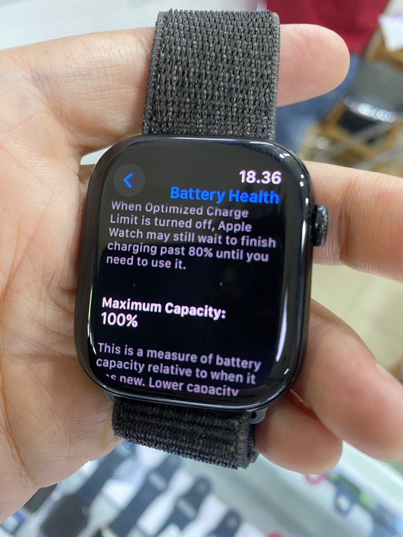 Apple watch 10 46 mm ex ibox mulus garansi panjang desember 2025 Mulus  lengkap box dan charger No minus harga net