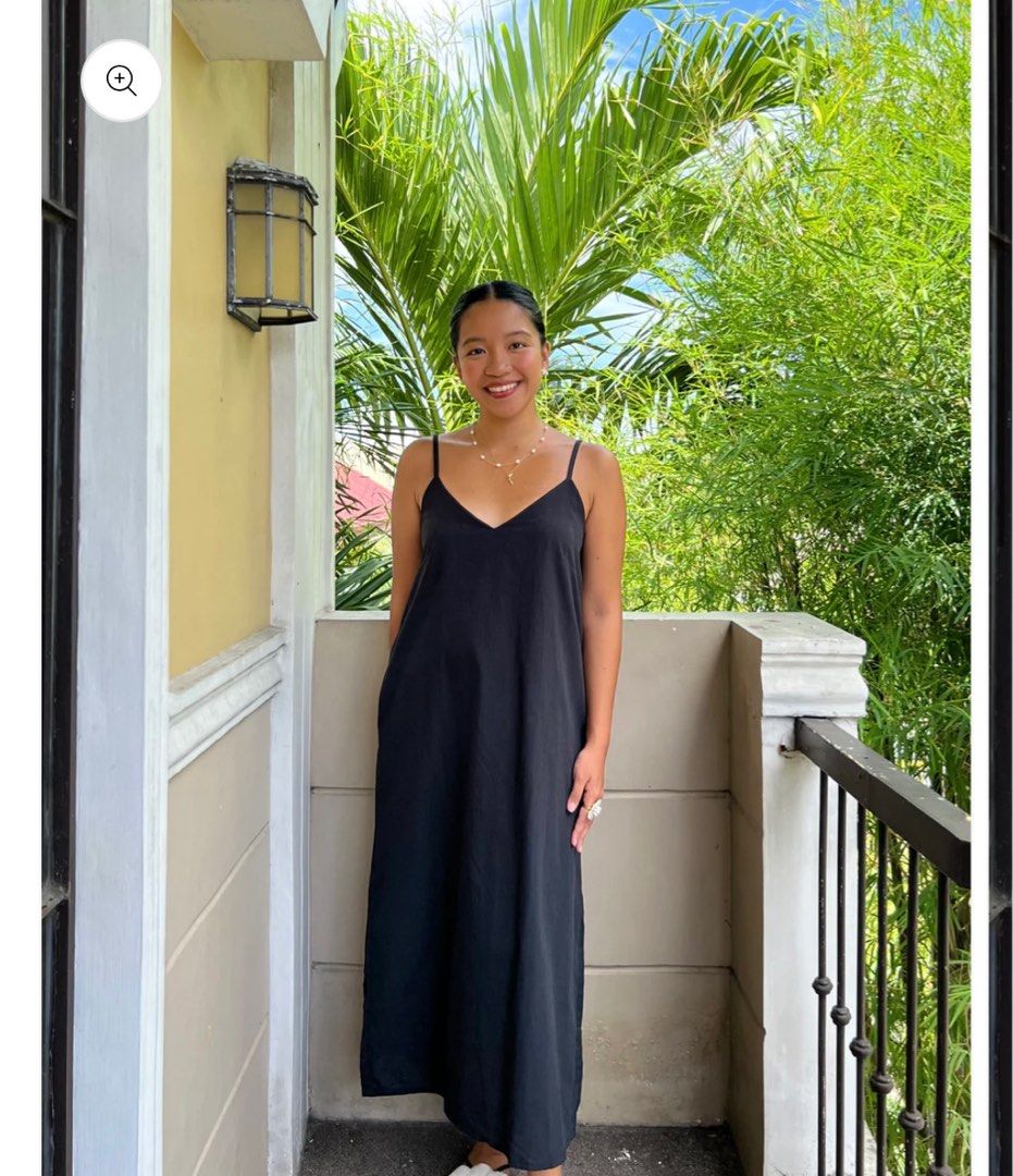 Caprese Dress in Black (Category: Dresses) located in Las Pinas. Submitted by secondsshoppp (Listing ID 1372890605, Image 1). Description: Caprese Dress in Black Linen Fits XS-S Used once only Rfs: decluttering.