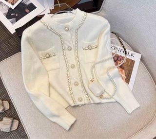 (Kategori: ) berada di . Dikirim oleh prelovedbyhikmah27_ (ID iklan 1373024025, Gambar 1). Deskripsi: .