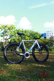 (Category: ) located in . Submitted by prestigious_rides (Listing ID 1373040819, Image 1). Description: .