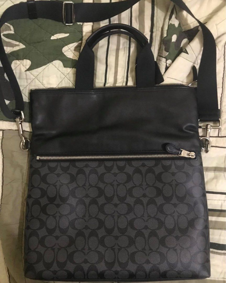 Coach Charles Foldover Tote (Men’s) (Category: Sling Bags) located in Manila. Submitted by errrrt (Listing ID 1372907133, Image 2). Description: Coach Charles Foldover Tote Men’s Bag Complete Brand New, Never Been Used PHP10,000.