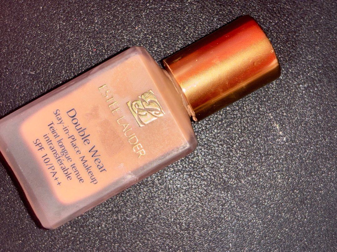 Estee Lauder Double Wear Foundation 2C1 (Category: Makeup) located in Manila. Submitted by bella12297 (Listing ID 1372887539, Image 1). Description: rfs: need funds asap only used three times og price is around 2600 very similar shade to issy nl2.5 or colourette lazi or siargao gcash lalamove 📍 taytay rizal.