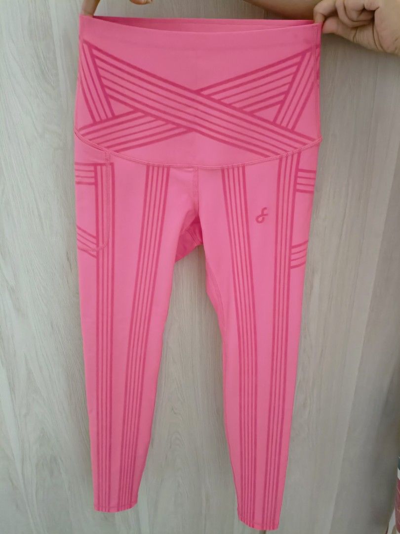 FANKA Yoga Pants Sz:L (Cutting Small fits Medium) (Category: Activewear) located in Singapore. Submitted by Happydeal (Listing ID 1372903196, Image 1). Description: Ordered Large size but realised cutting is smaller but fits better for Medium size. Colour pretty in Pink Retail @ $130 Willing to sell for $90 (Non negotiable) Includes free delivery by mail. Alternatively you may pick up at my place in Yishun Thanks for viewing.