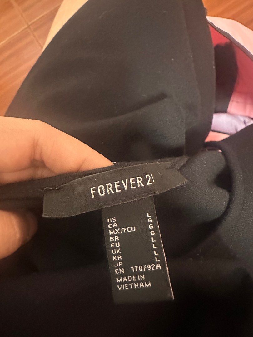 Forever 21 black dress (Category: Dresses) located in Manila. Submitted by agi08 (Listing ID 1373013619, Image 2). Description: .