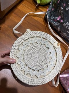 (Category: ) located in . Submitted by liciaa (Listing ID 1373012626, Image 1). Description: .
