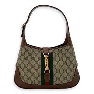 (Category: ) located in . Submitted by carousellluxury (Listing ID 1372938858, Image 1). Description: .