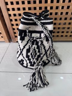 (Category: ) located in . Submitted by myothercloset24414 (Listing ID 1372968353, Image 1). Description: .